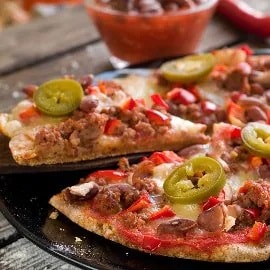 Veganská pizza - Chili con carne